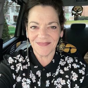 Meet your Posher, Lori